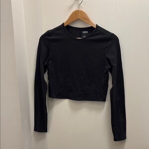 Girlfriend Collective black ReSet cropped long sleeve top